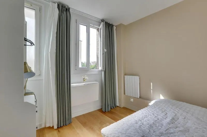 502 Lecourbe - Superb In Apartment *